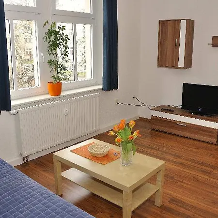 Sonnige-2-raum-fewo-naehe-dresden-altstadt-aw6 *